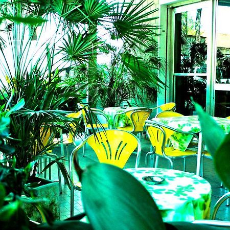 Hotel Leda Rimini Exteriör bild