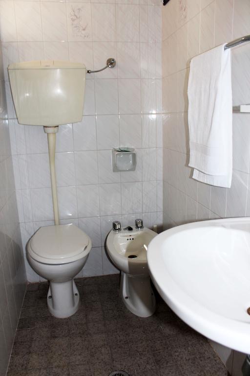 Hotel Leda Rimini Rum bild
