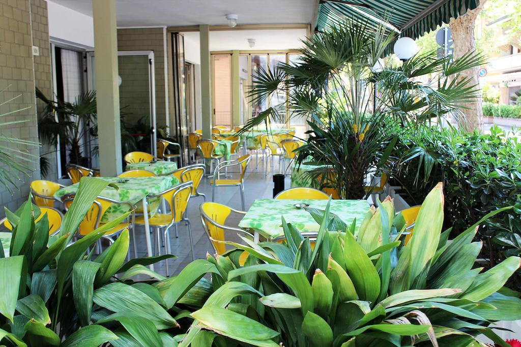 Hotel Leda Rimini Exteriör bild