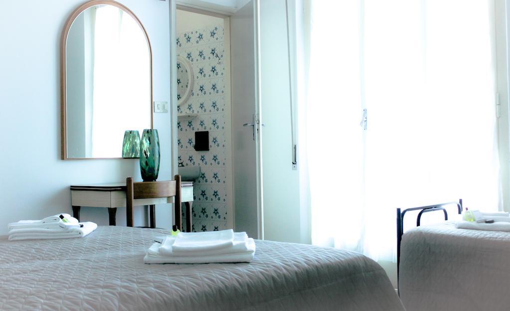 Hotel Leda Rimini Rum bild